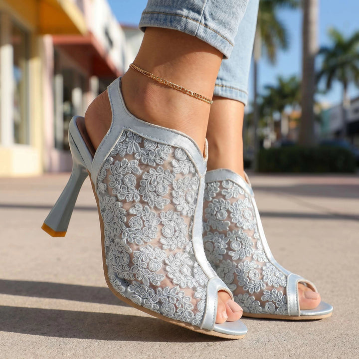 Open toe blue miami.png