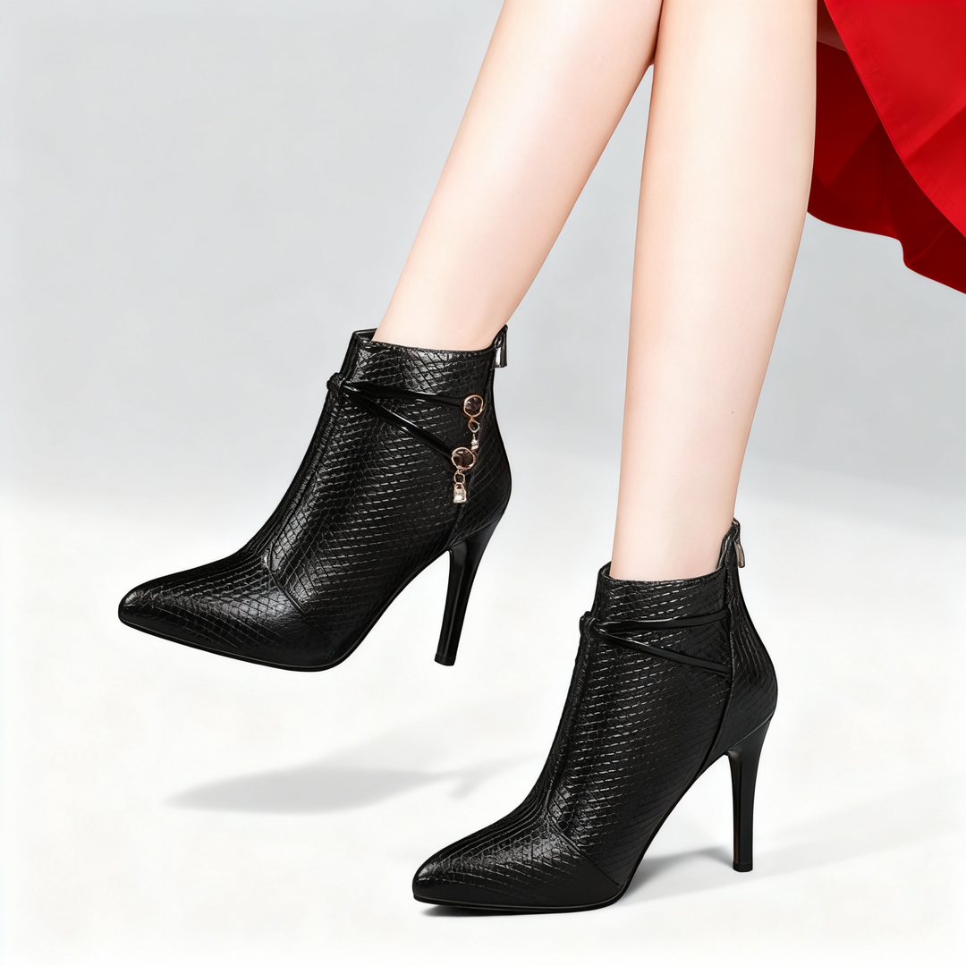 Aveline Diamond Heels