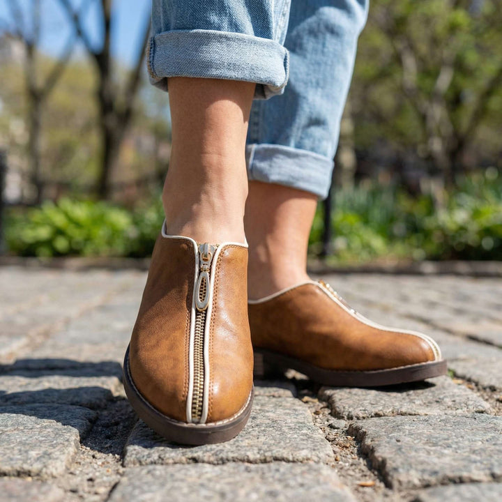 Larissa Low-Heel Zipper Shoes