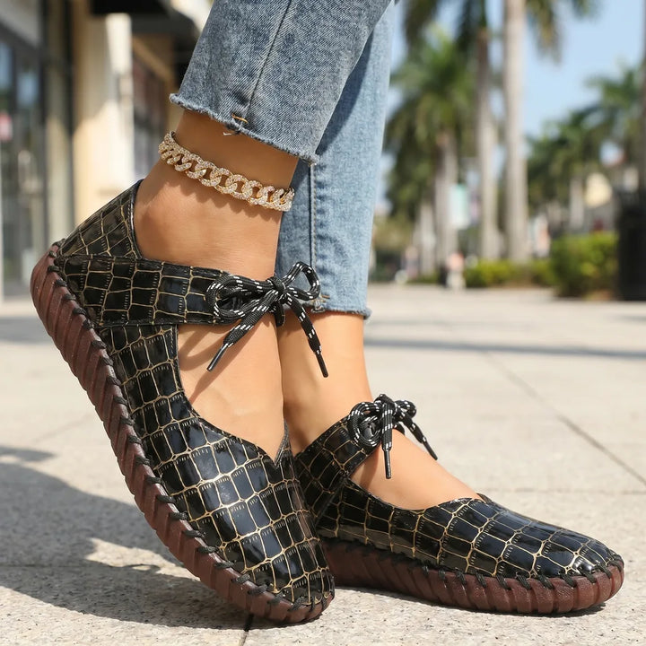 Black Jessup Stitched Round-Toe Flats 2