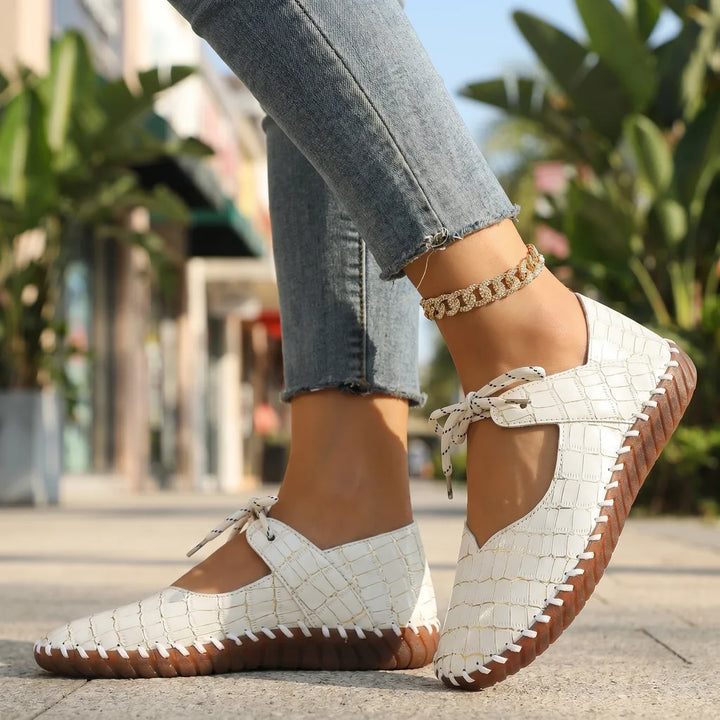 White Jessup Stitched Round-Toe Flats 4