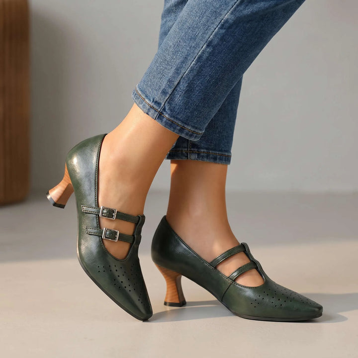 magnific_realistic-photo-of-a-pair_1spuI75r4r.png